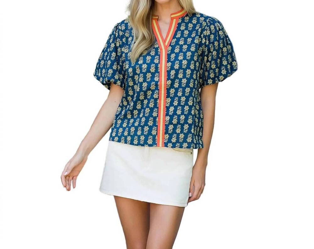 NEW THML puff sleeve floral detailed v neck top in blue